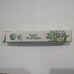 PAPEL ALUMINIO "OMKA" 7 MTS CJA X 24 UNID 